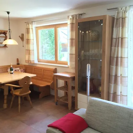 Sunny Apartment *