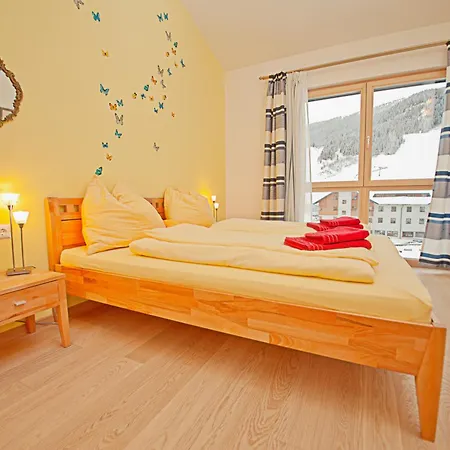 Sunny Bad Kleinkirchheim