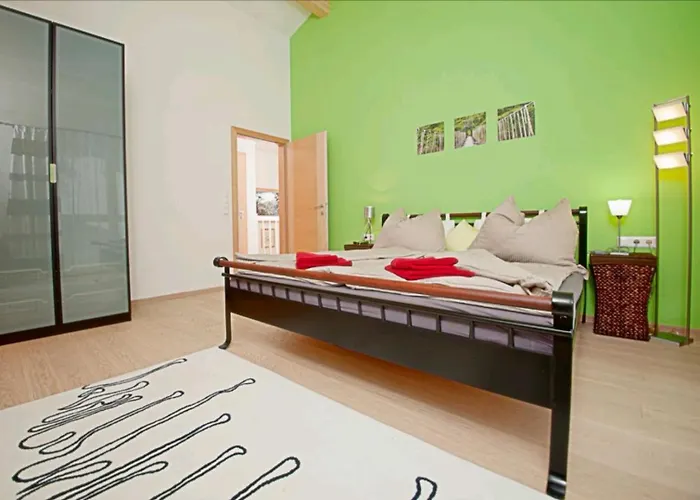 Sunny Bad Kleinkirchheim